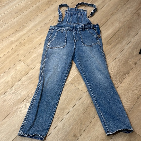 Old Navy size 10, overalls, skinny - Picture 2 of 5
